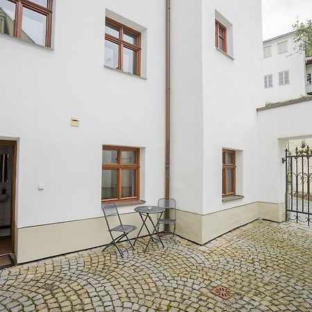 Studio Ztracena 8 Olomouc Buitenkant foto
