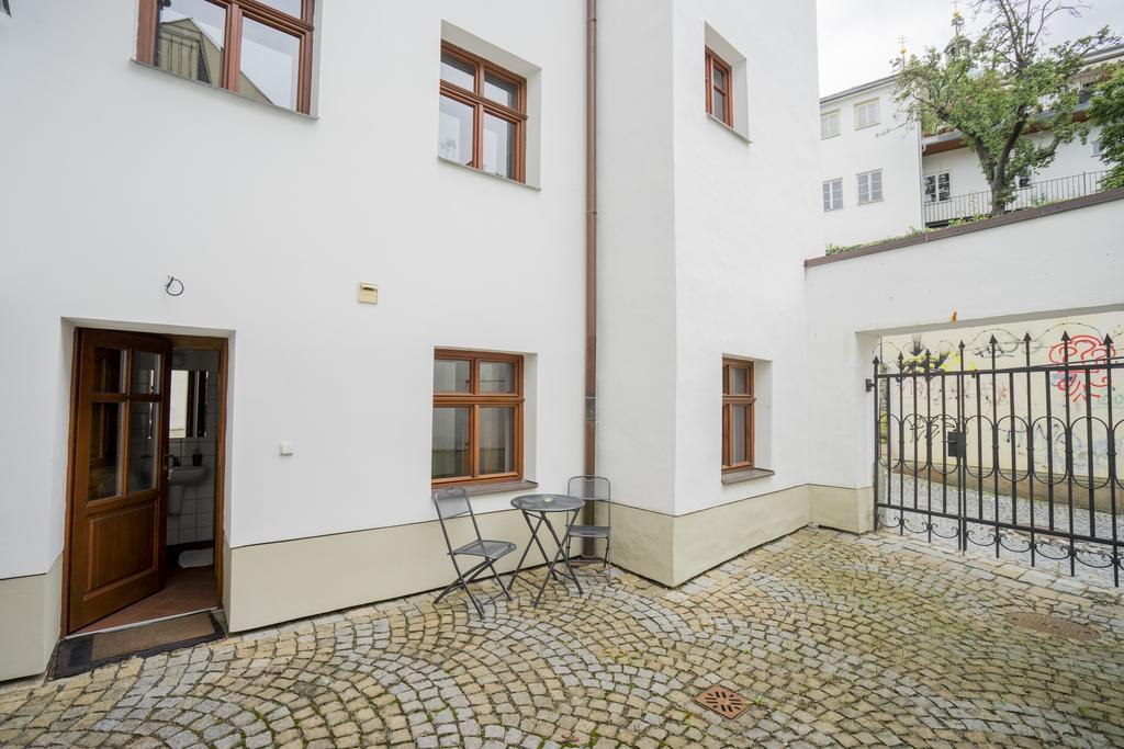 Studio Ztracena 8 Olomouc Buitenkant foto